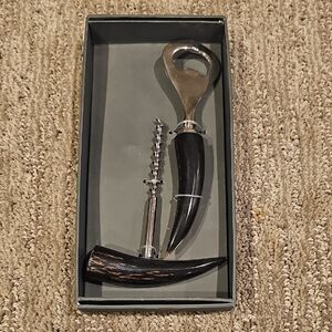 Barware set featuring a corkscrew & bottle opener With Black Horn Handles